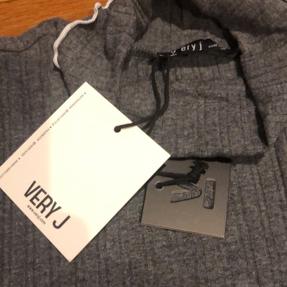 Very J Charcoal Cabbage-Hem Turtleneck Knit Top - Picture 7 of 8